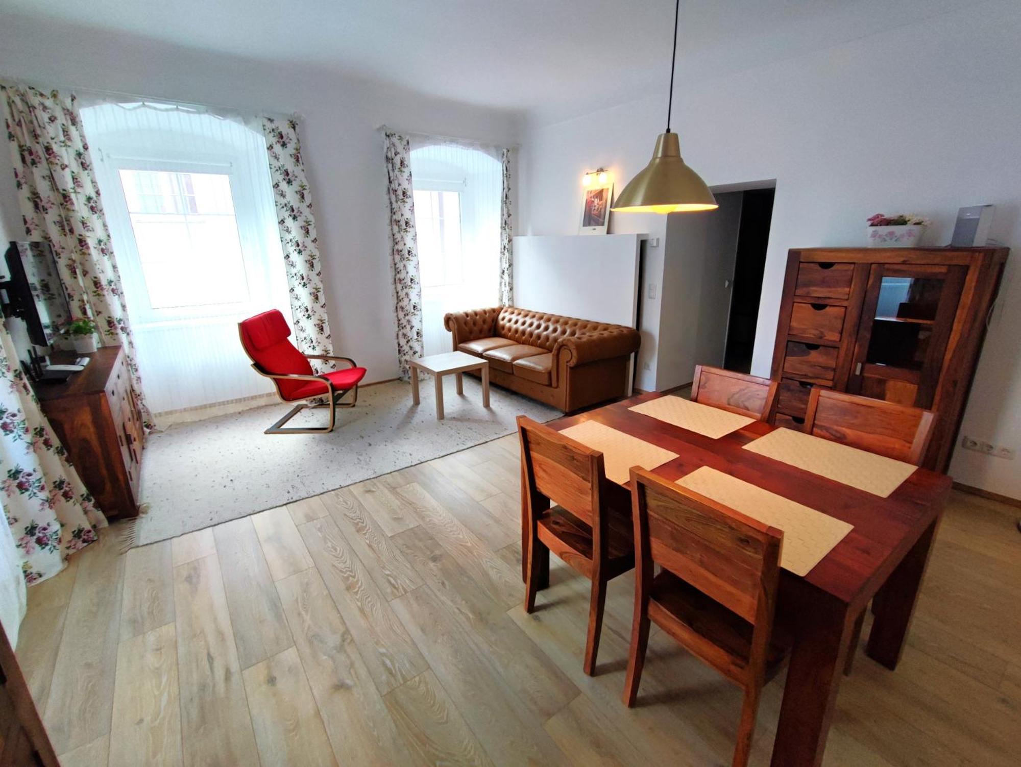 Altstadtwohnungen "Grunberg 1D" & "Gmunden 3D Mit Seeblick" Im Zentrum Von Gmunden Chambre photo